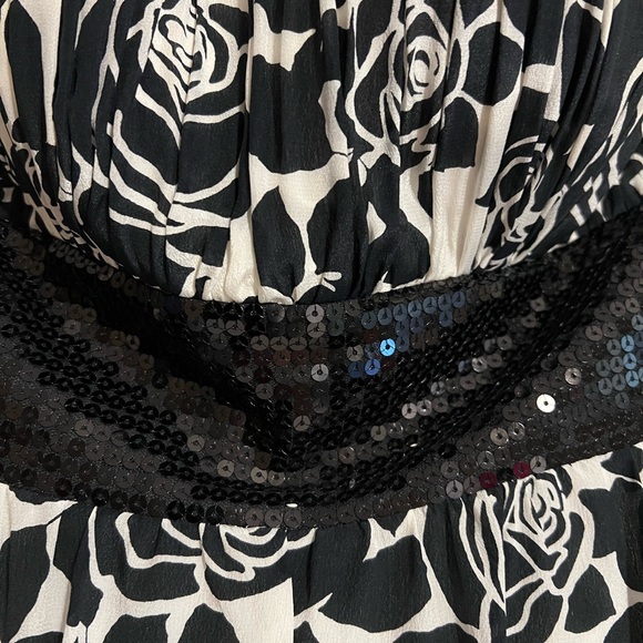 White House Black Market Prom or Homecoming dress - strapless - Picture 2 of 3